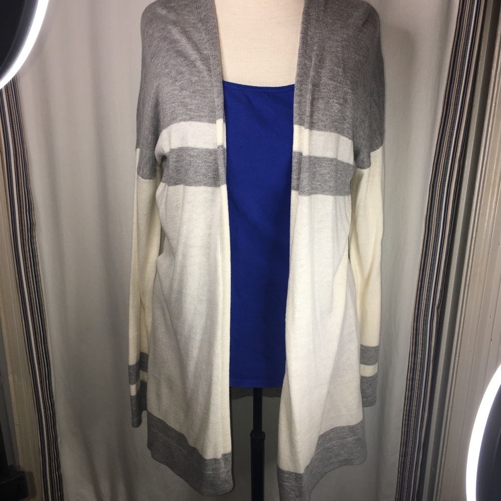 Gap cardigan